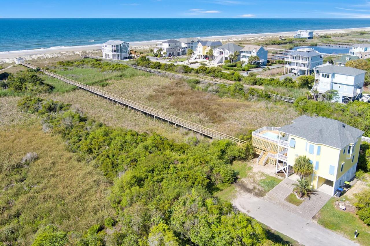 Luck & Laughter Villa Oak Island Exterior photo