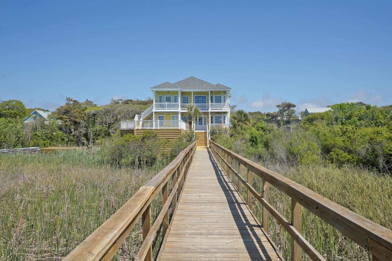 Luck & Laughter Villa Oak Island Exterior photo