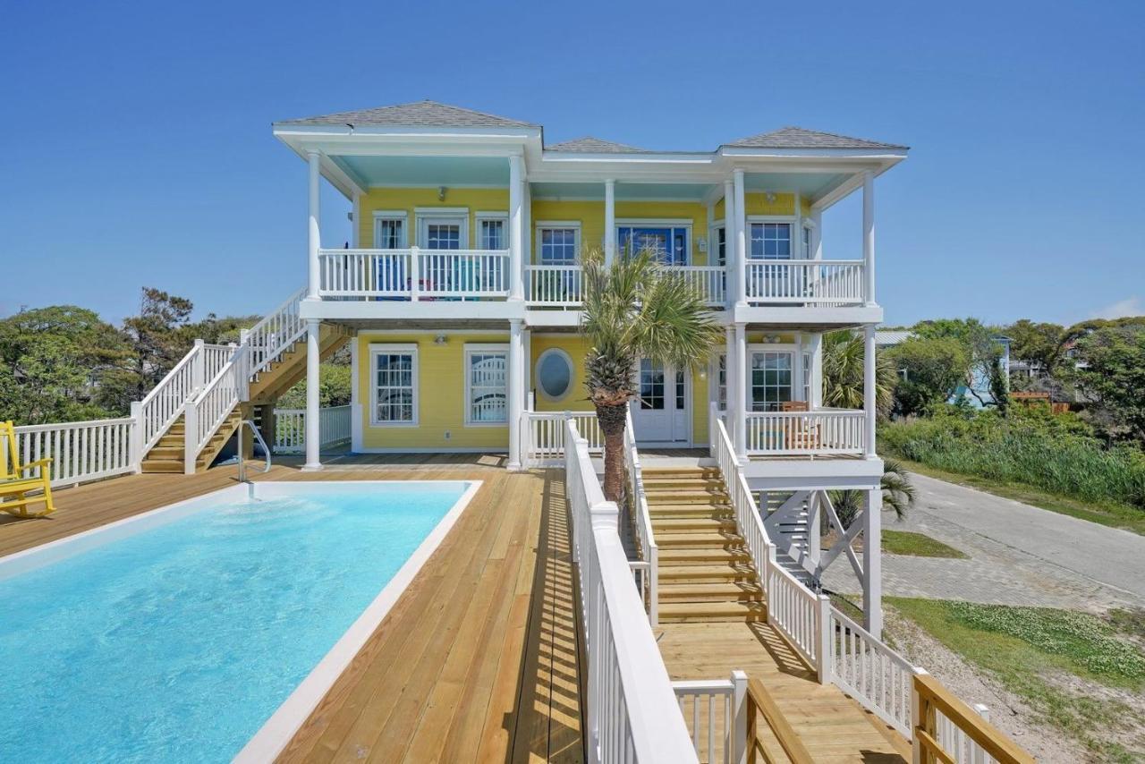 Luck & Laughter Villa Oak Island Exterior photo